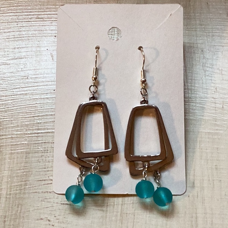 Sea Glass Dangle Earrings 14$